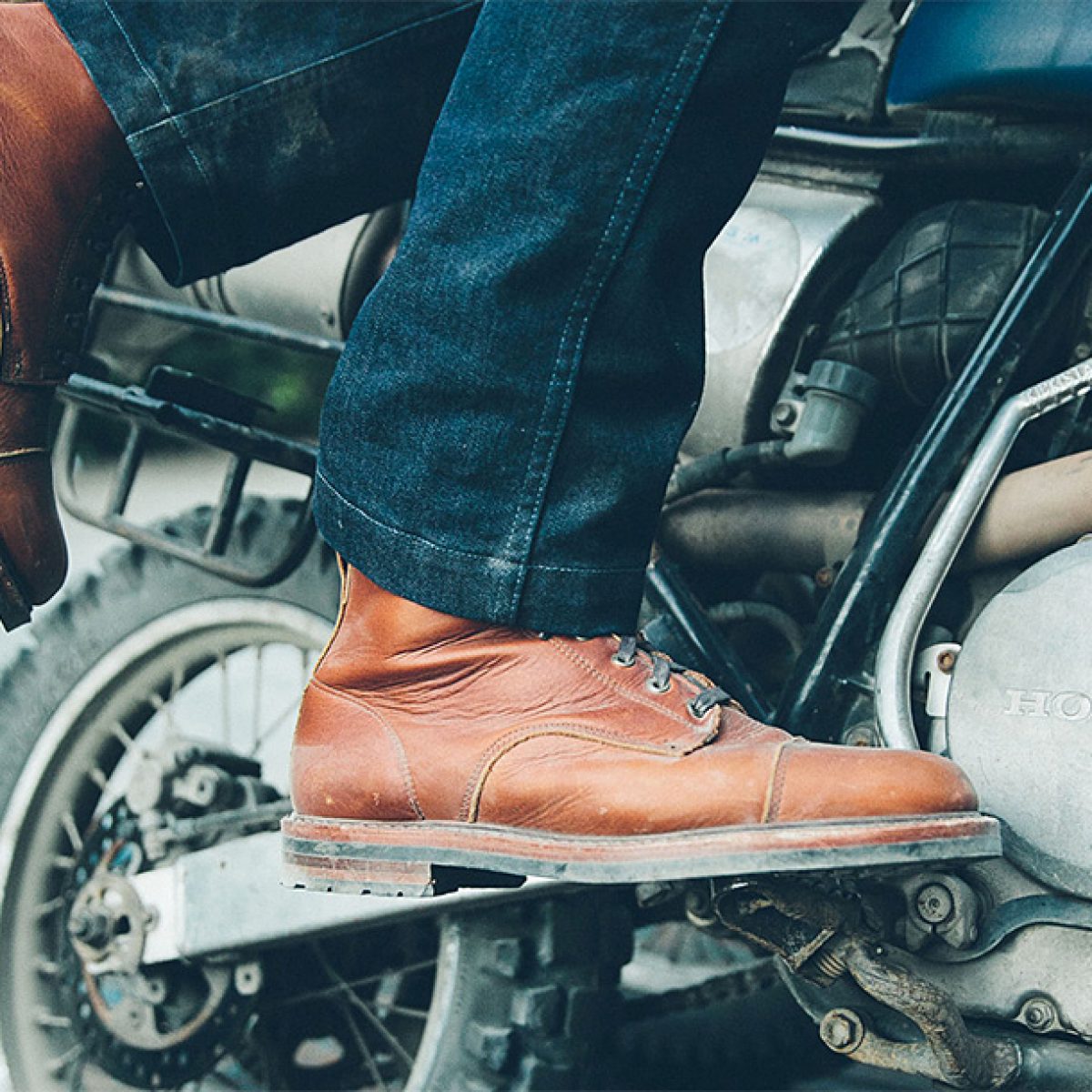 taylor stitch moto boot