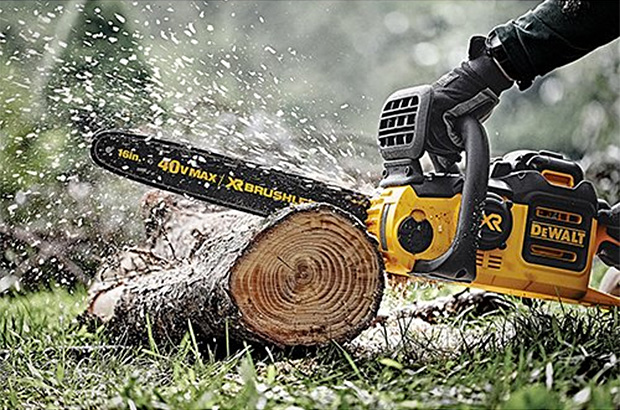 DeWALT 40V Lithium Ion XR Brushless Chainsaw