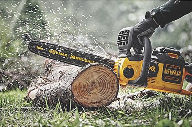 DeWALT 40V Lithium Ion XR Brushless Chainsaw DeWALT 40V Lithium Ion XR Brushless Chainsaw at werd.com
