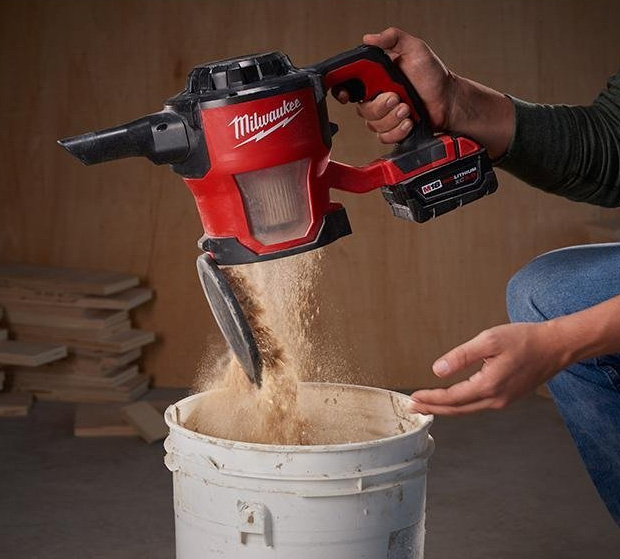 Milwaukee M18 Compact Vacuum