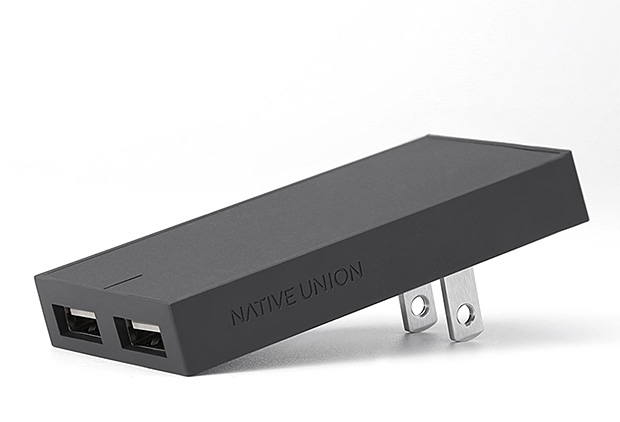 Native Union’s Dual-Port Smart Charger Makes a Lot Of Sense