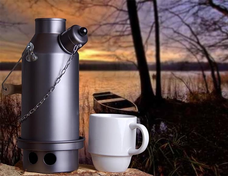 The Ghillie Camping Kettle Heats From the Inside Out