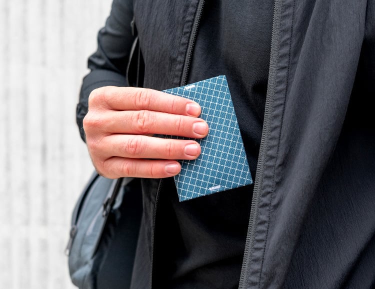 The Minimalist Ion Wallet From Pioneer Carry Is Super Slim & Stylish