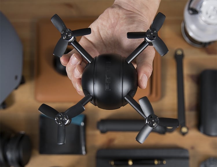 Pitta shop selfie drone