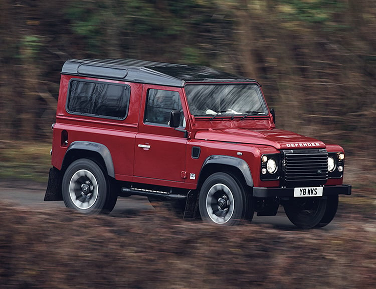 Land Rover Defender Celebrates its 70th with a Limited V-8