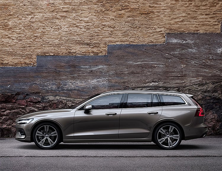 Volvo’s 2019 V60 is a 390-Horse Hybrid