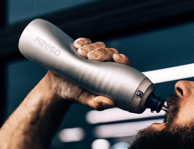 Keego Introduces The World’s First Squeezable Metal Bottle