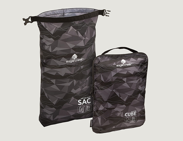 Eagle Creek’s Pack-It Active Essential Set Keeps Your Luggage Organized