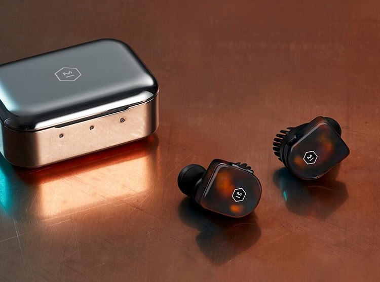 Master & Dynamic’s MW07: Deluxe Wireless Buds