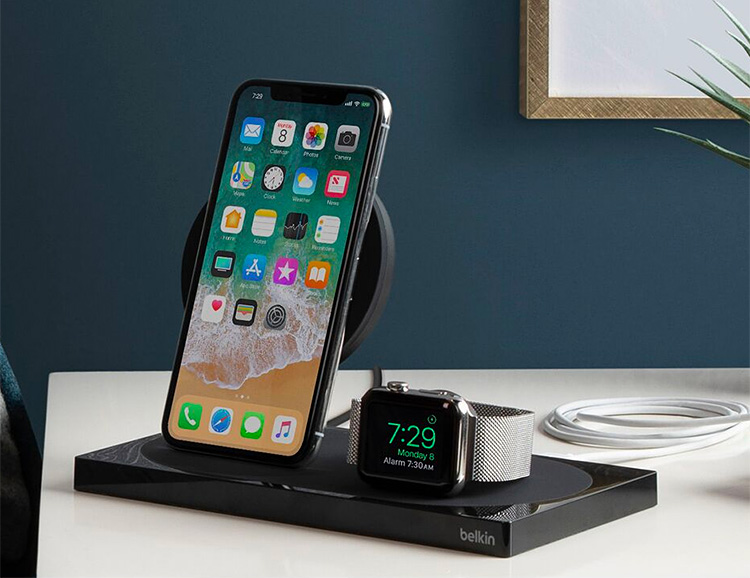 This Wireless Charging Dock Is Ready For Your New Apples