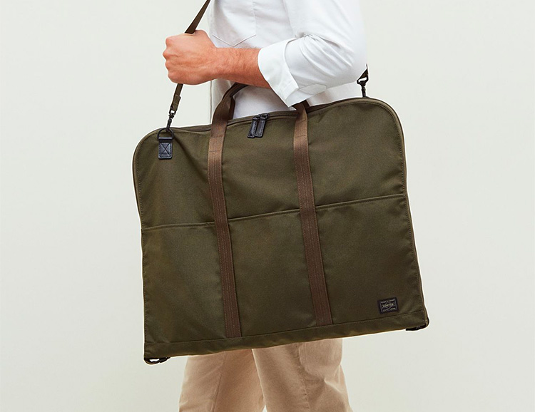 Arrive Wrinkle-Free with the Porter Suit Bag