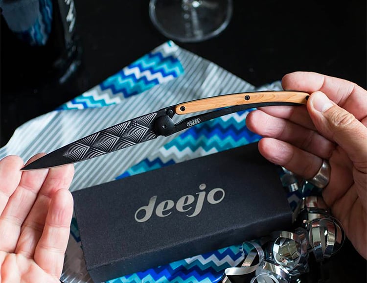 Deejo Knives Let You Customize Your Every Day Carry