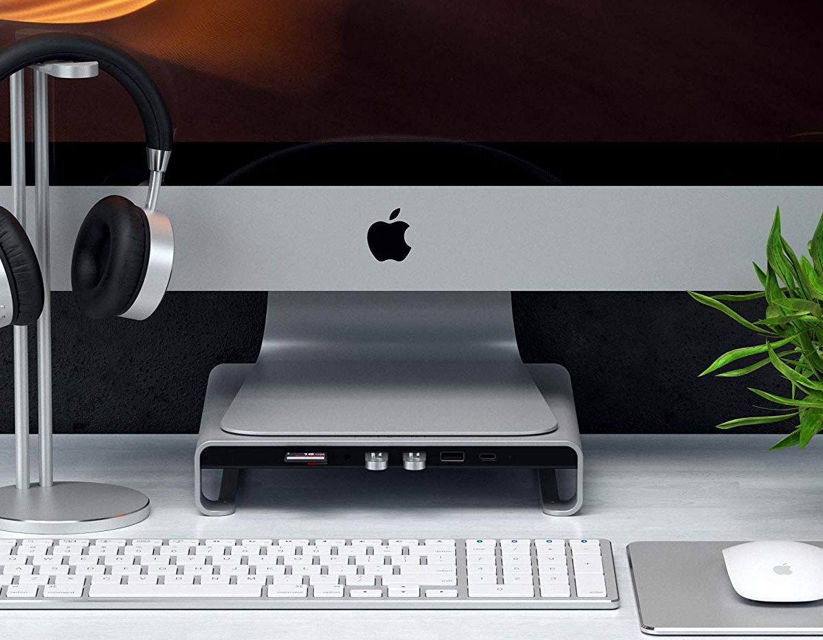 This iMac Stand Brings Convenience Front & Center