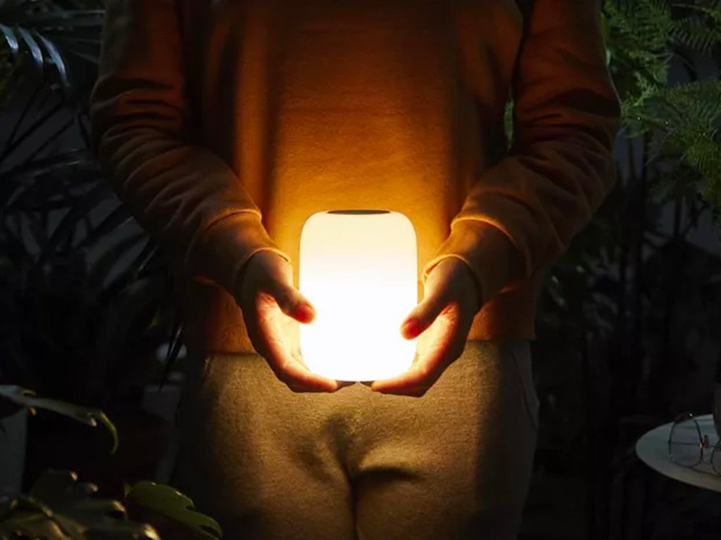 The Casper Glow Lamp Might Put You To Sleep