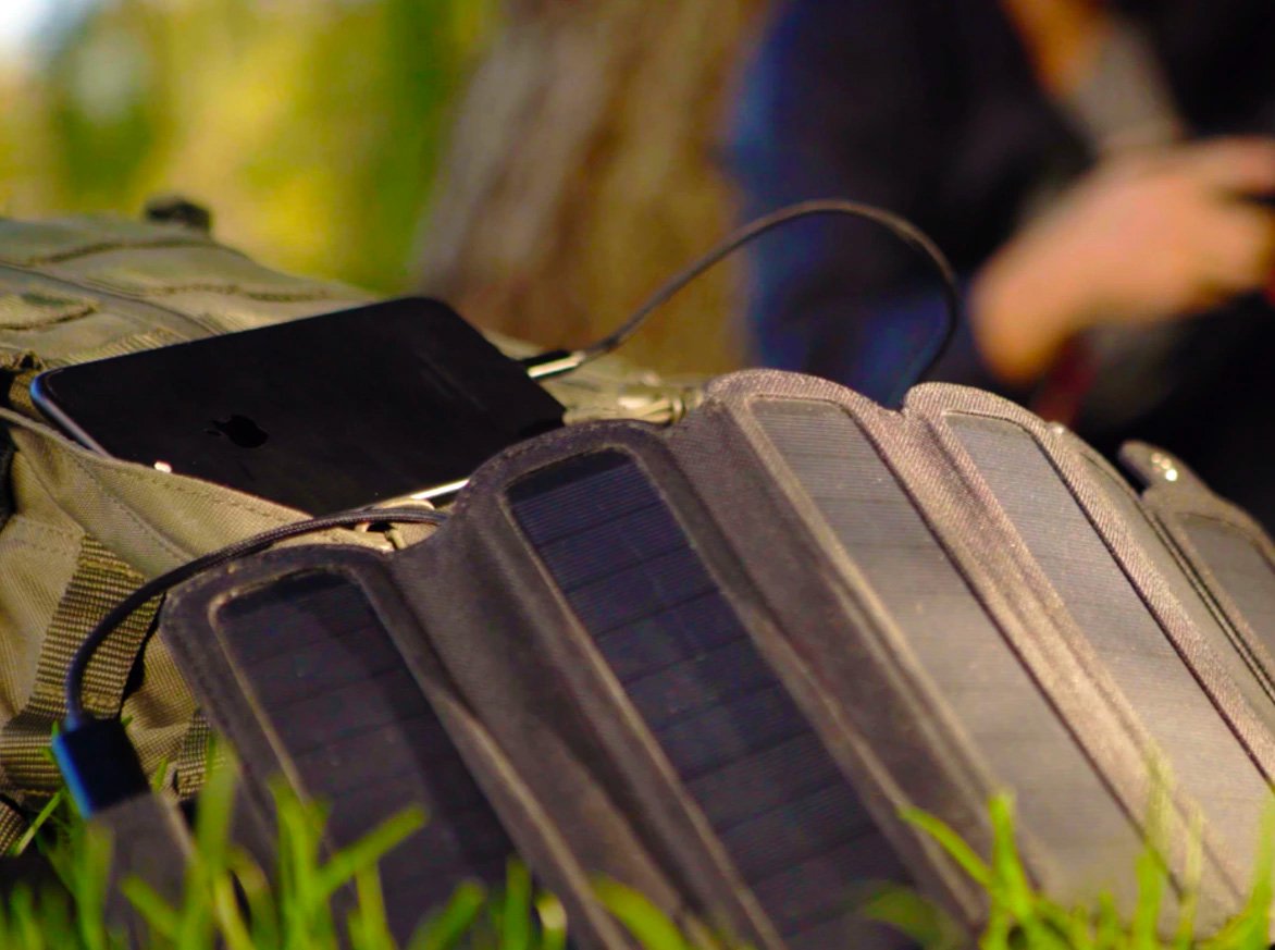 SolarCru Delivers Featherweight Off-Grid Power