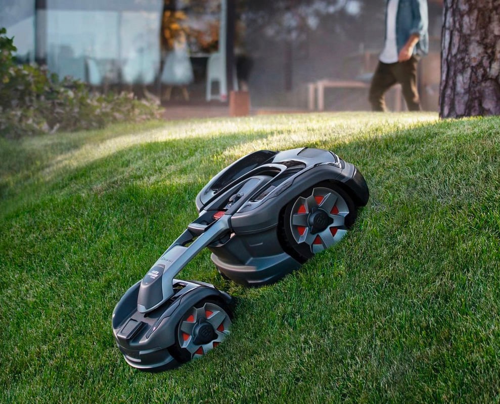 kutter smeltet enestående Husqvarna's Latest Robotic Lawn Mower is Alexa-Enabled and Expensive | WERD