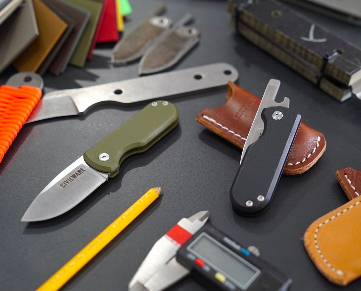 This EDC Pocketknife Cuts, Screws, & Pops Tops