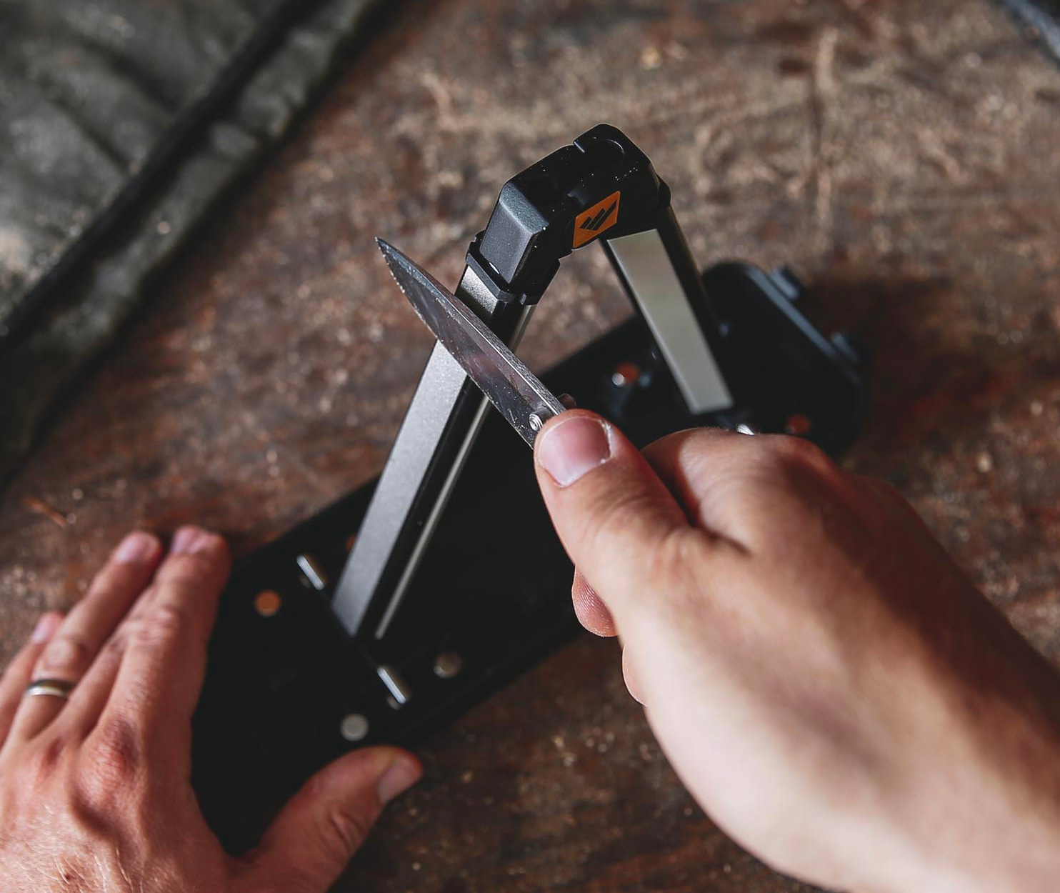 This Magnetic Knife Sharpener is a Blade-Saver