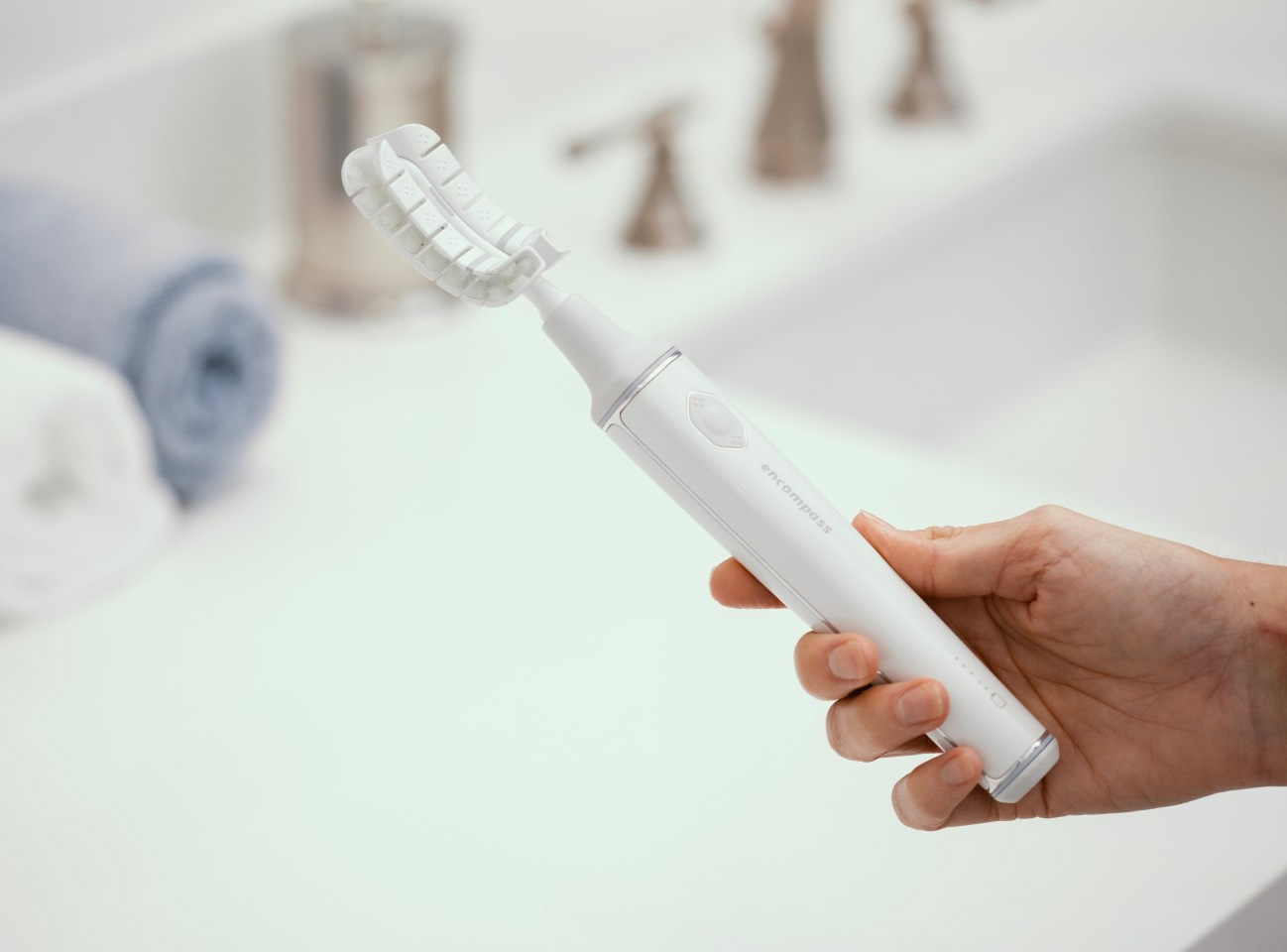 Encompass Might Just Be The Ultimate Toothbrush