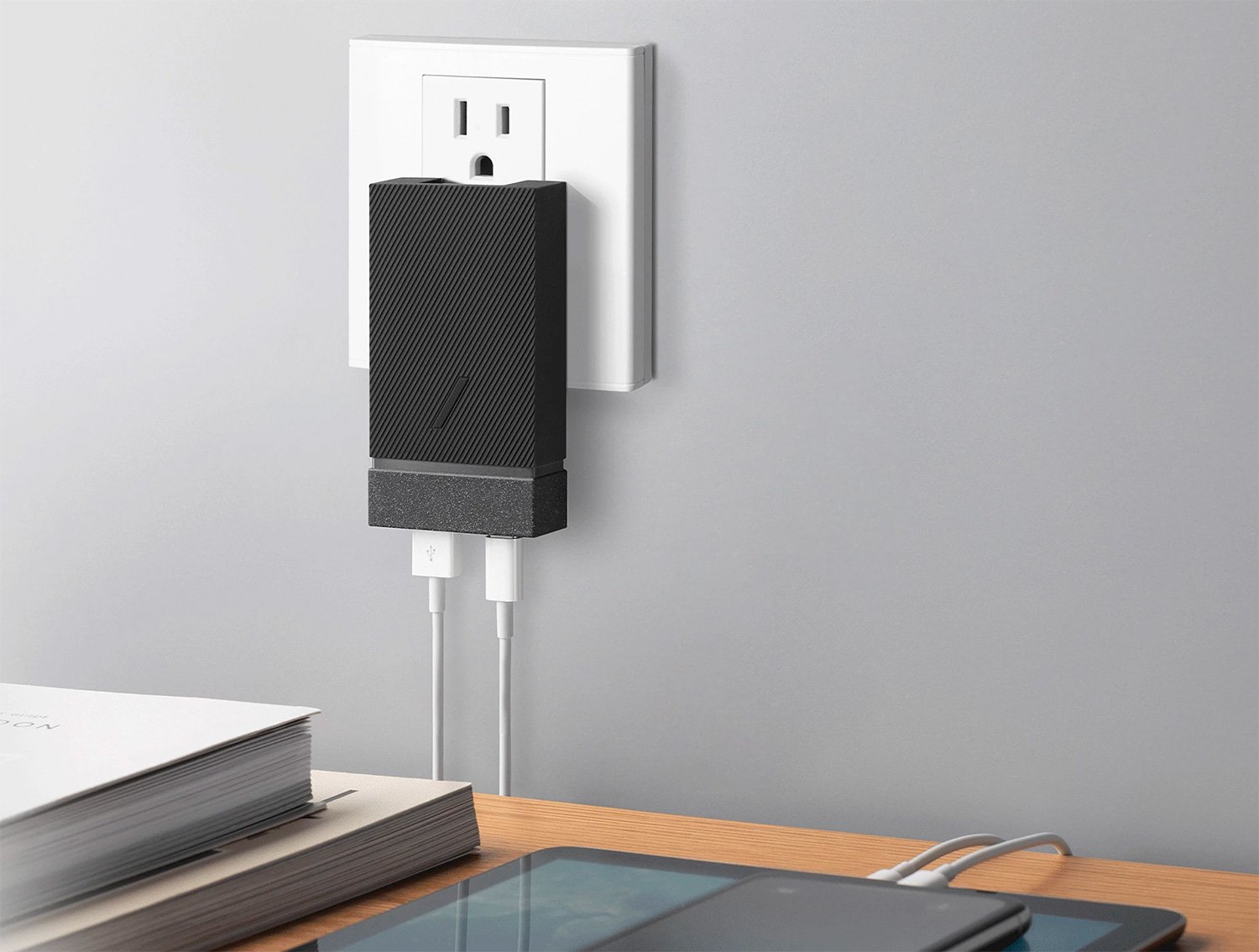 Native Union Brings Speedy PD Charging to a Pocketable Power Supply