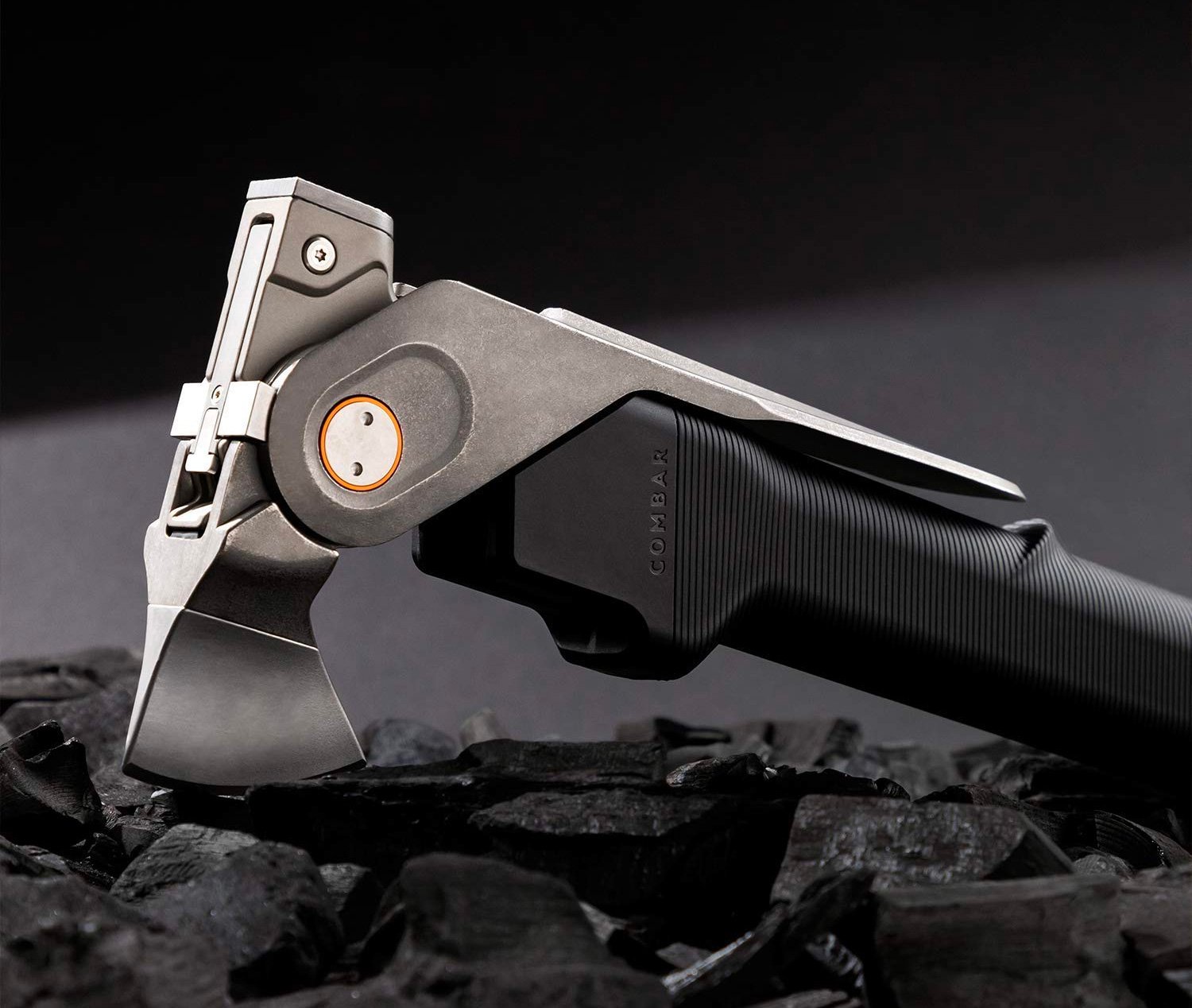 Aclim8’s COMBAR Pro is a Rugged EDC Multitool Aclim8’s COMBAR Pro is a Rugged EDC Multitool at werd.com