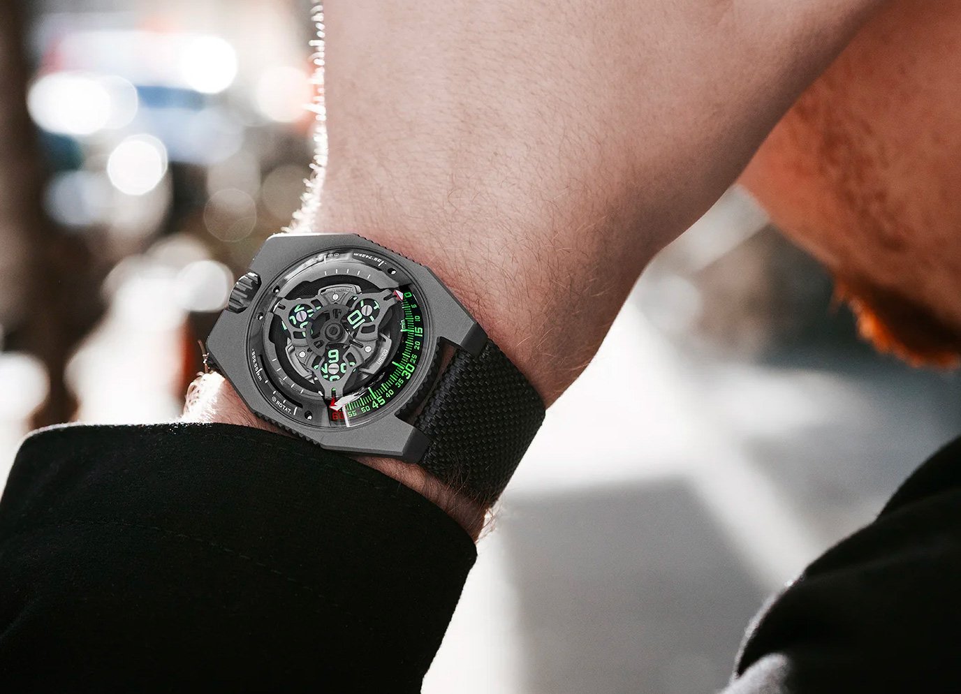 Measure Time & Earth’s Rotation with the Urwerk UR-100