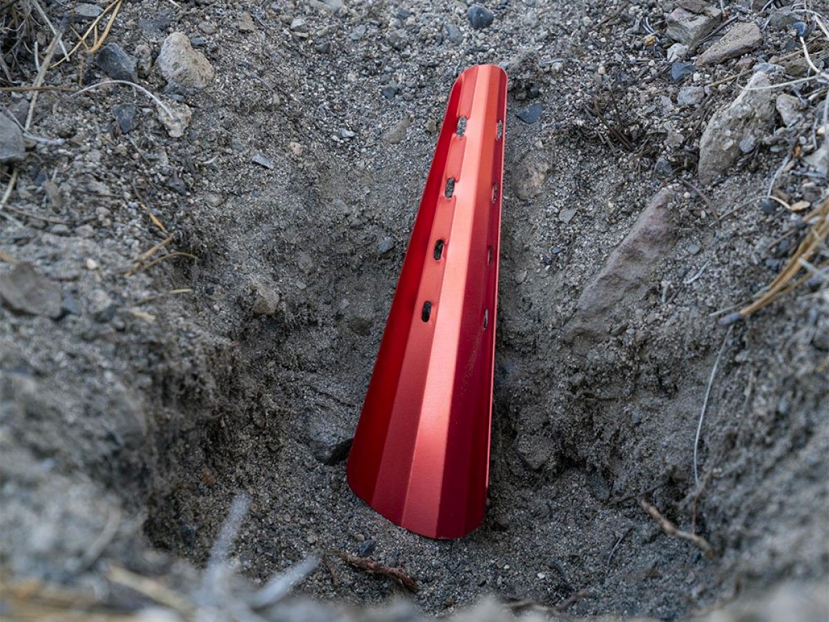 ultralight backpacking shovel