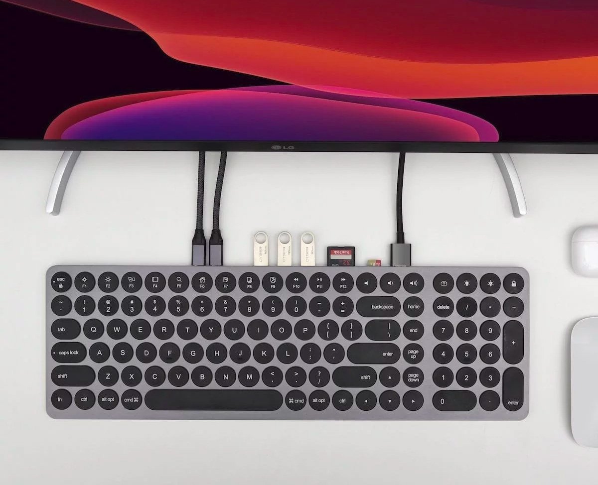 Kolude’s Keyhub Keyboard Keeps You Connected