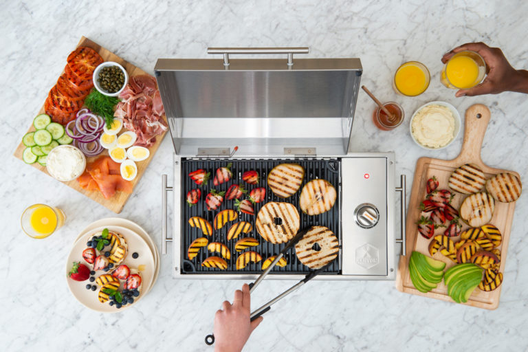 Indoors or Out, the City Grill is a Compact Performer