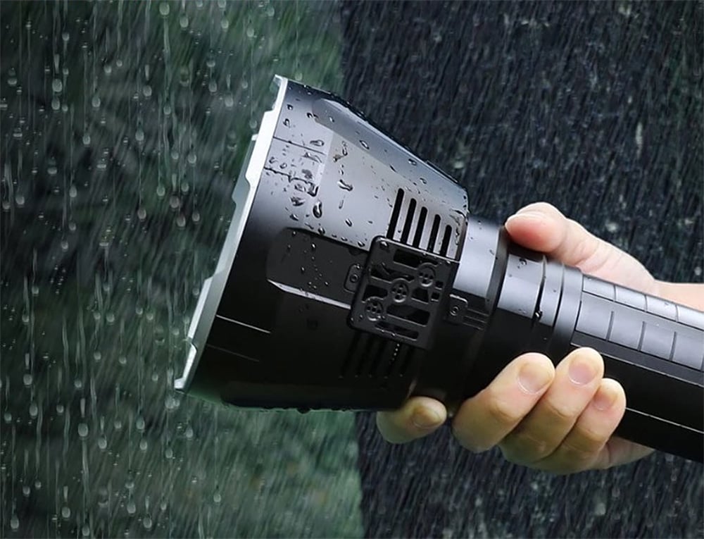 The MS18 Flashlight: Like the Sun in the Palm of Your Hand