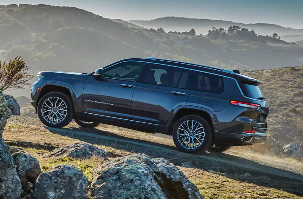 Jeep Unveils 2021 Grand Cherokee L