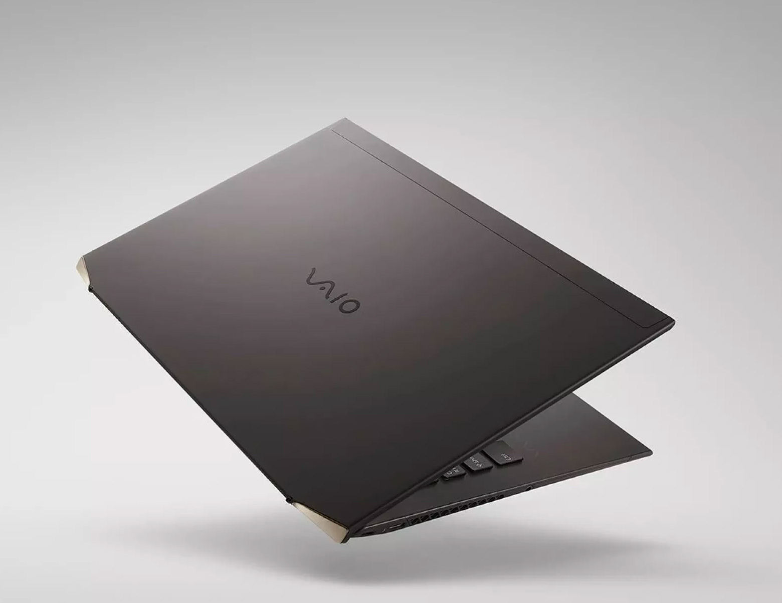 Carbon Fiber Makes the Vaio Z Laptop Lighter than Air