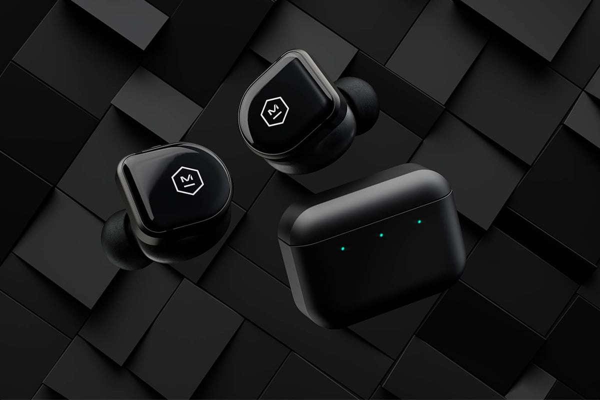 Master & Dynamic MW08 Earbuds Keep You Connected