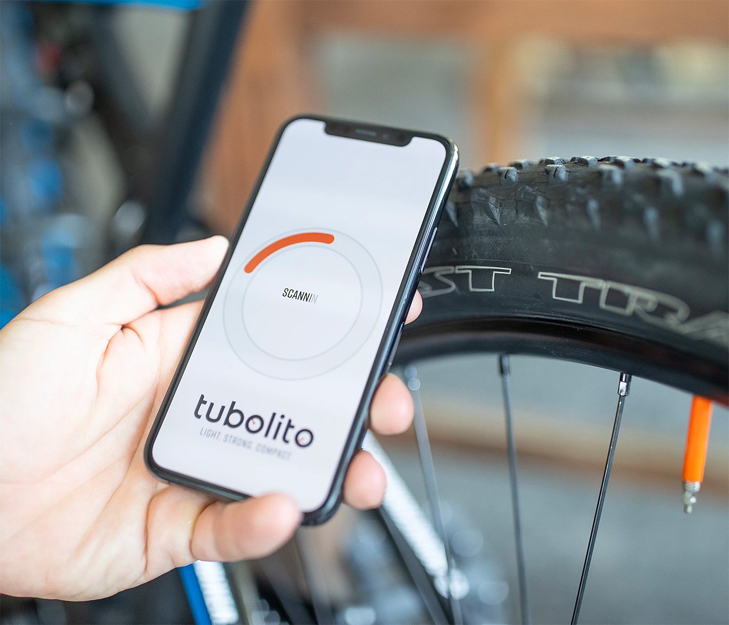 Keep Tire Pressure Perfect with the World’s First Smart Tube