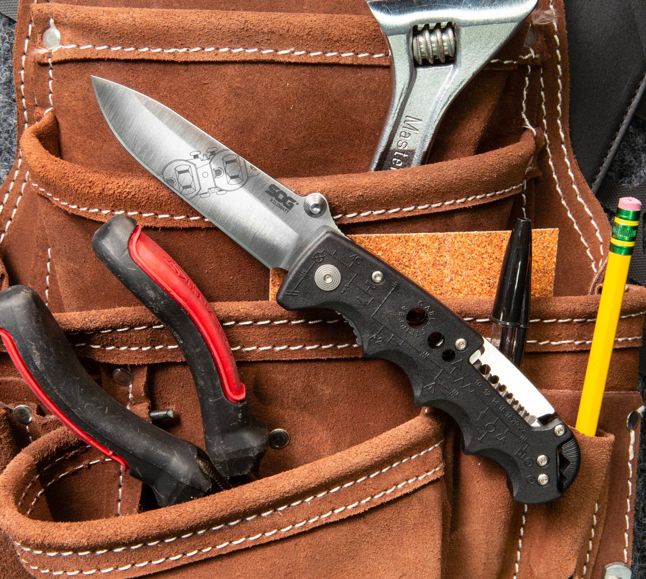 The Kilowatt Knife from SOG is an Electrician’s Tool Too