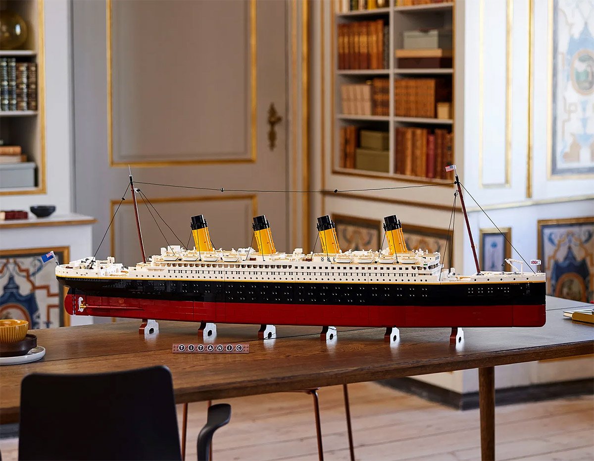 LEGO Titanic  Lego titanic, Titanic, Lego boat