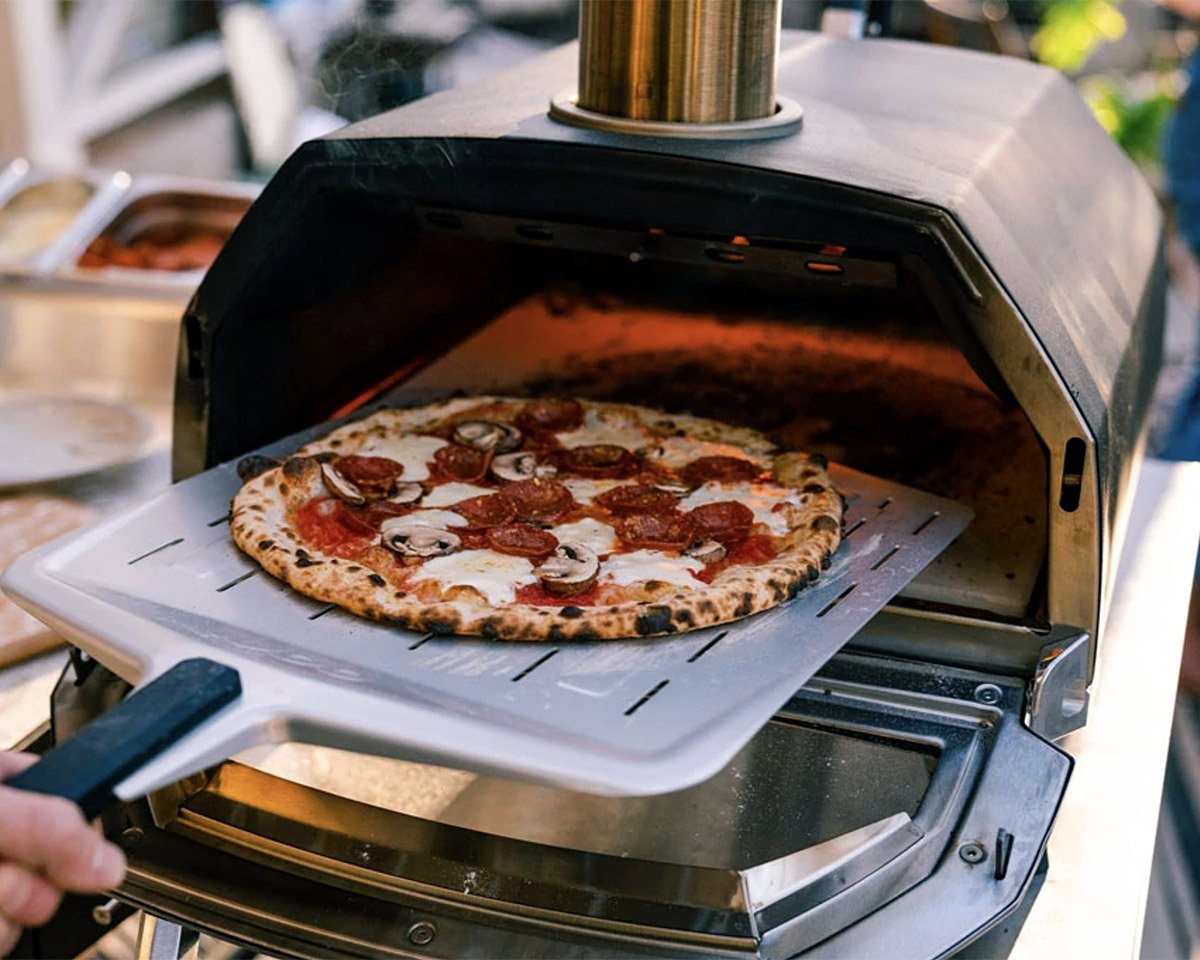 8 Best Outdoor Pizza Ovens for 2022