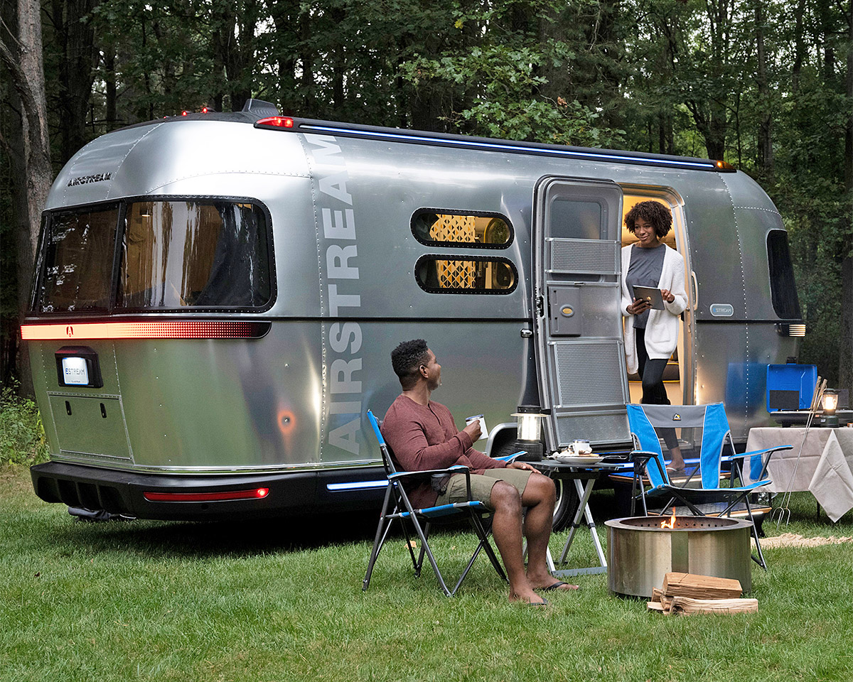 Thor & Airstream Introduce eStream RV