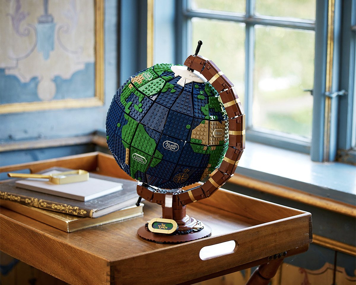 LEGO is Giving Us The Globe in 2,585 Pieces