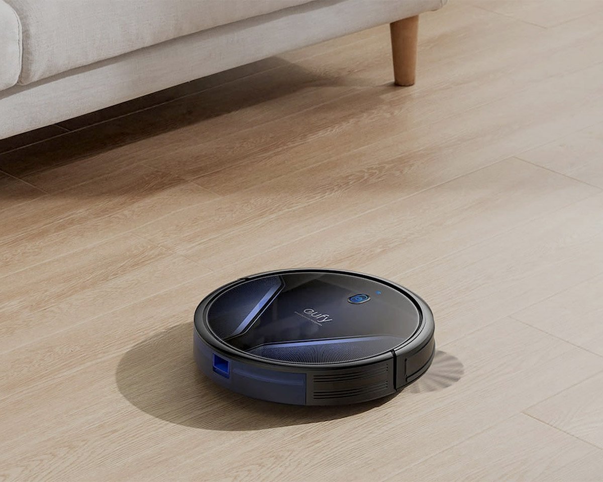 Eufy’s RoboVac G20 Cleans Floors with No Effort On Your Part