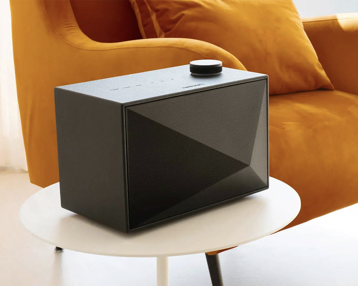 Astell & Kern Debut Their First Bluetooth Speaker: the Acro BE100