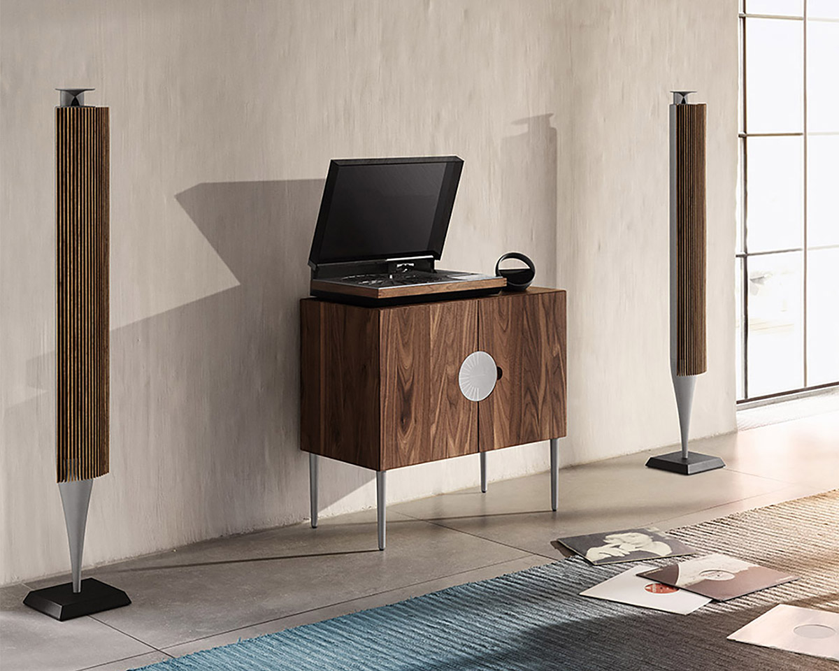 Bang & Olufsen’s Limited Beosystem 72-22 Revives A Classic Turntable