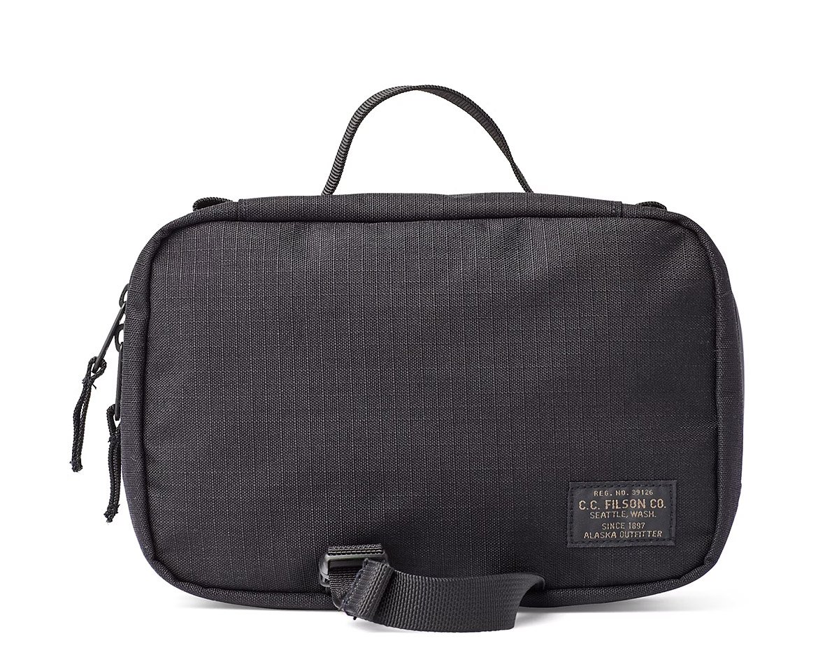 16 Best Dopp Kits and Toiletry Bags for Men in 2024 | WERD