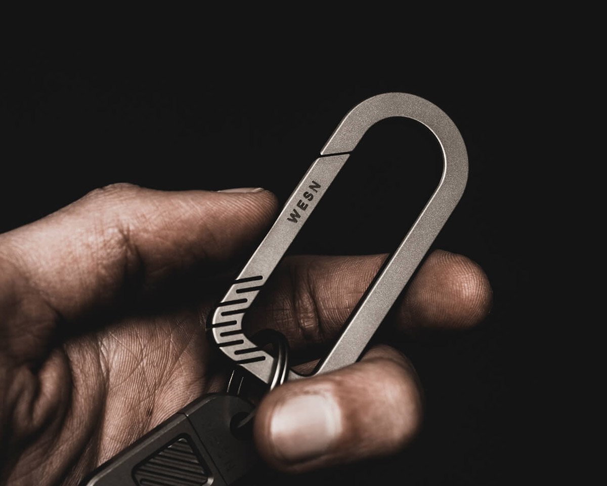 High-end Titanium Keychain Luxury Men Car Key Chain Key Ring Ultra  Lightweight Edc Carabiner Holder The Best Gift For Men