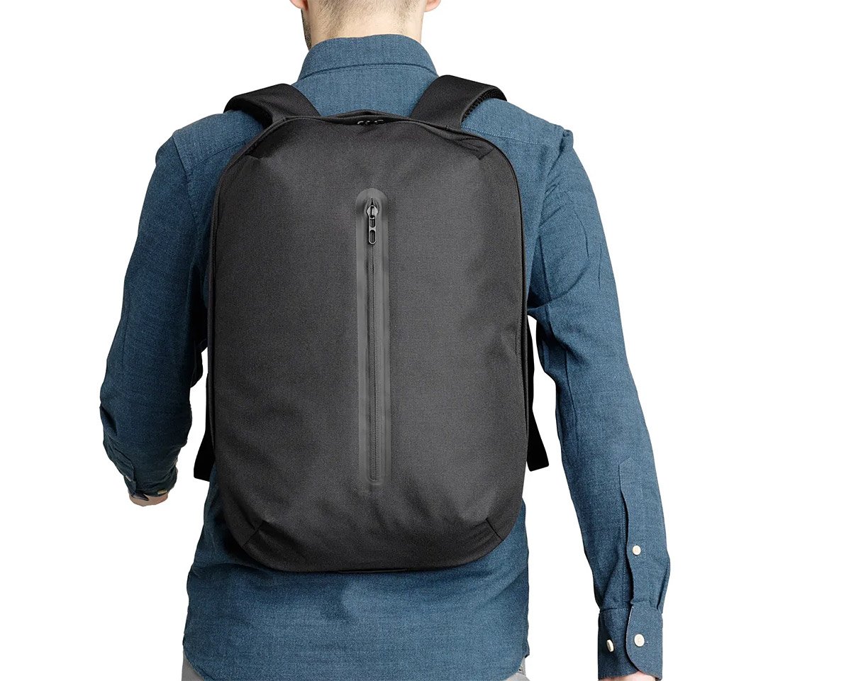 The Oda Hop is a Minimalist Backpack that Suits Every Situation | WERD