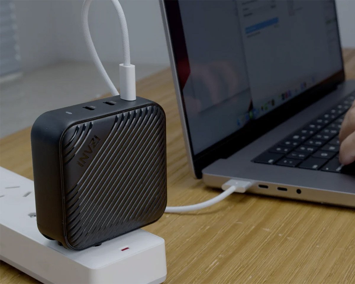 INVZI is the World’s Smallest 140W GaN USB-C Charger