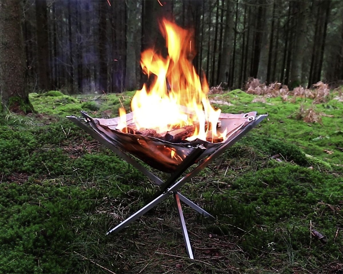 The Firekorf Portable Fire Pit Loses Weight by Utilizing Stainless Steel Wire Mesh