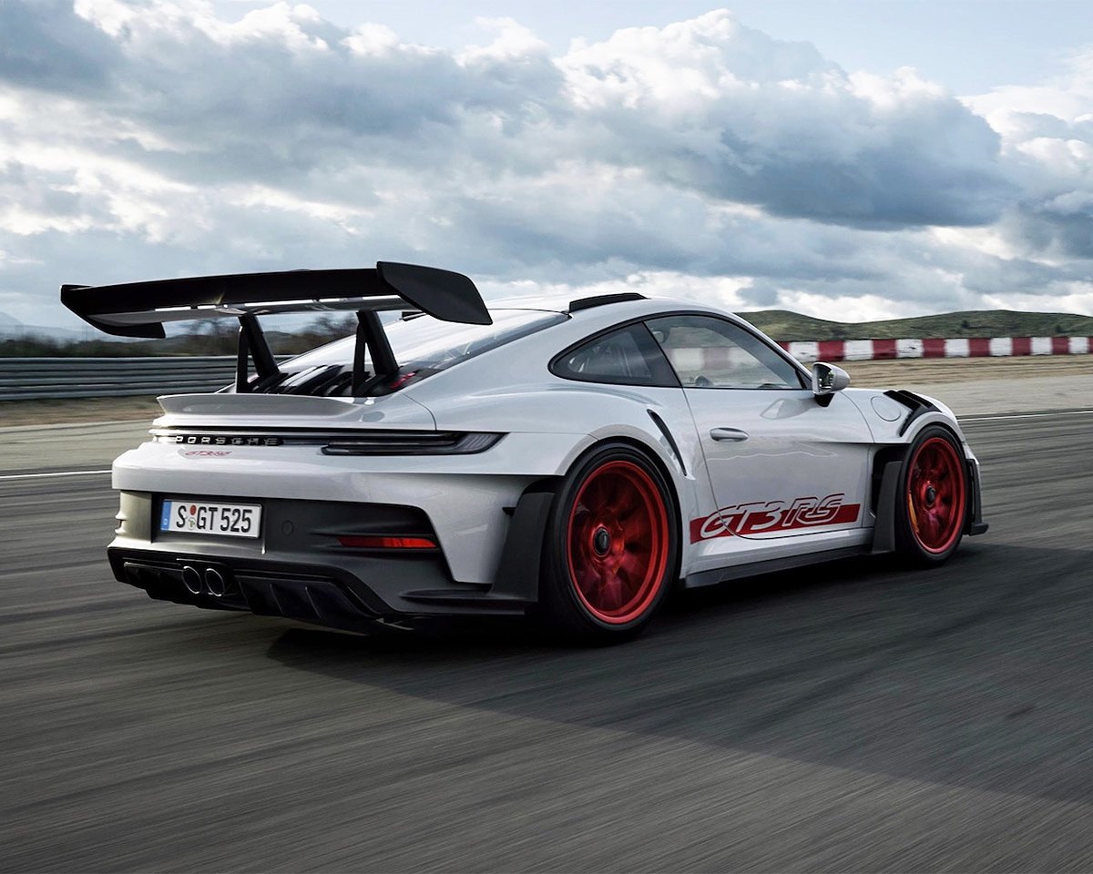 2023 Porsche 911 GT3 RS Debuts with an Insane Rear Wing and More Power