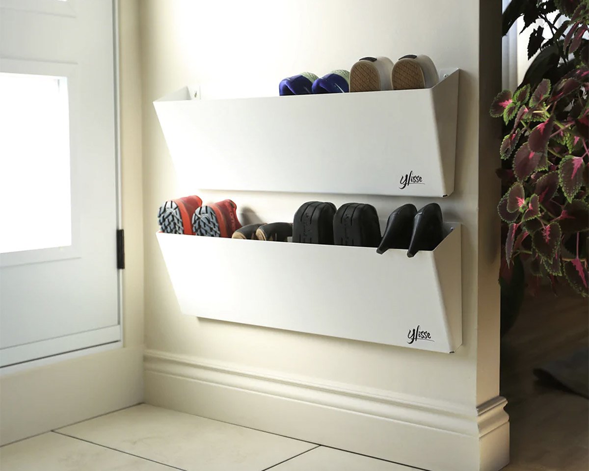 Low profile shoe rack clearance