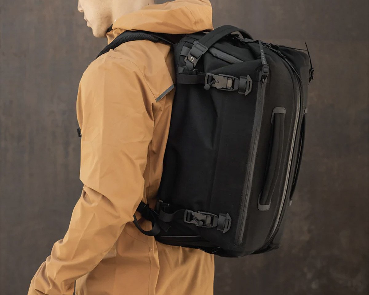 The DEX Combines a Backpack with a Duffel for Max Versatility